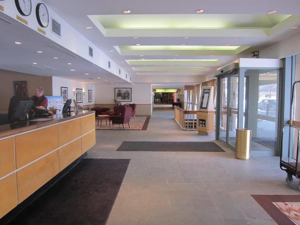 Travelodge By Wyndham Ottawa West Kültér fotó